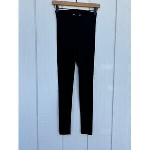 ELIZABETH AND JAMES Thick  Ribbed Black Leggings, Size S‎